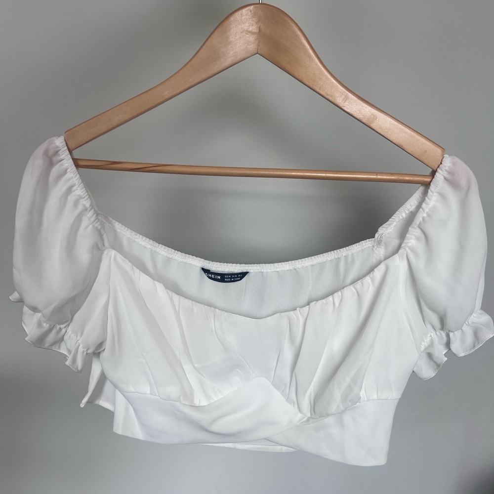 White Puff Sleeve Crop Top
